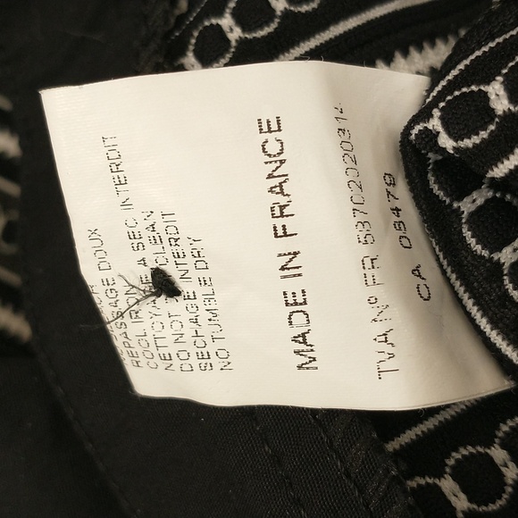 French Blouse Graphic Black & White Stripe Dramatic Cuff & Collar Stretch Fabric - Picture 9 of 12